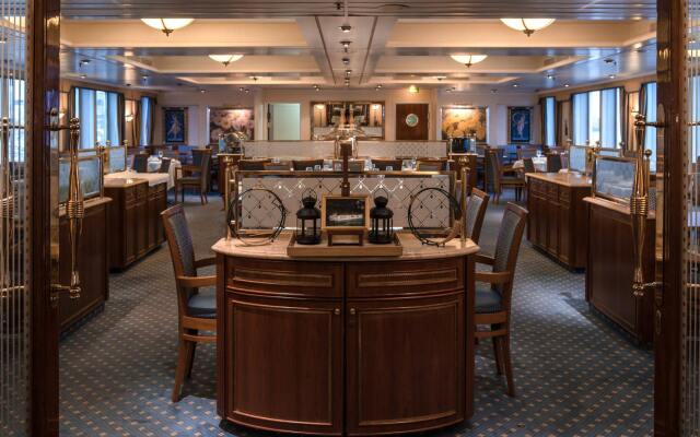 Hotelships Holland