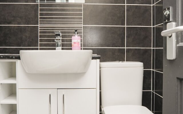 Coventry Deluxe Rooms by Paymán Club