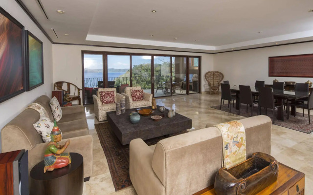Papagayo Luxury