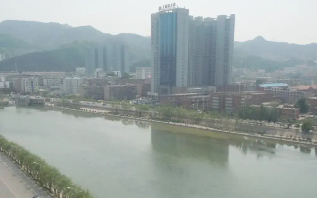 PAI Hotel Chengde Pingquan Central Square