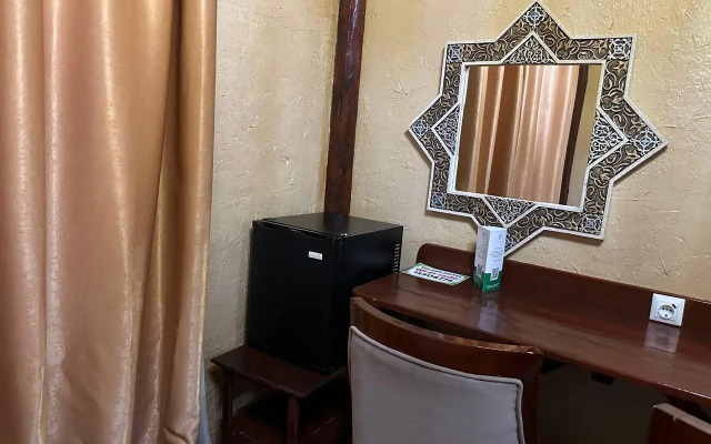 Sultan Kyzyl-Kia (Султан Кызыл-Кия)