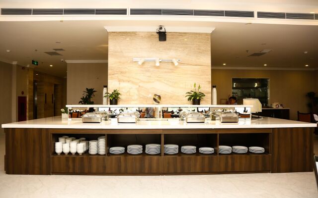 New Era Hotel & Spa