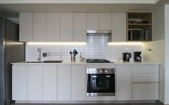 w Spectacular 2BR With Balcony in Miraflores