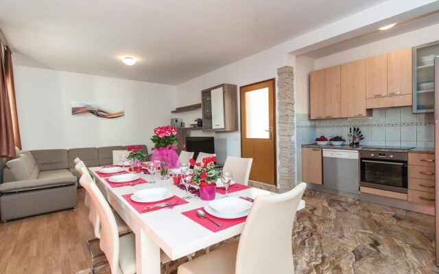 Beautiful Home in Razanj With 6 Bedrooms, Wifi and Outdoor Swimming Pool