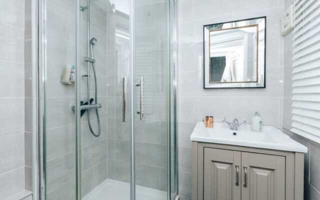 Chalk House - Pet Friendly - From 125 Per Night