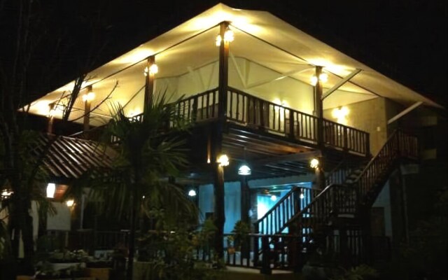 Ban Chomna Resort