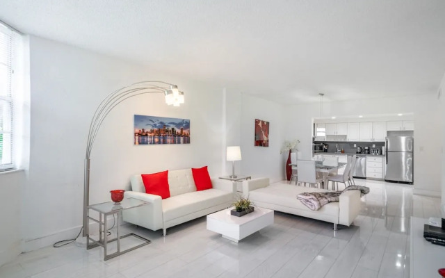 Luxury Sunny Isles Beach Condos