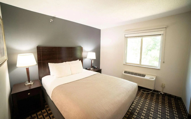 Quality Inn & Suites Watertown near Prairie Lakes Ice Arena