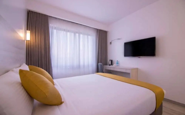 Symphony Hotel