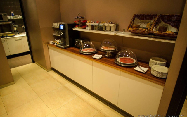 Отель Cornelisz