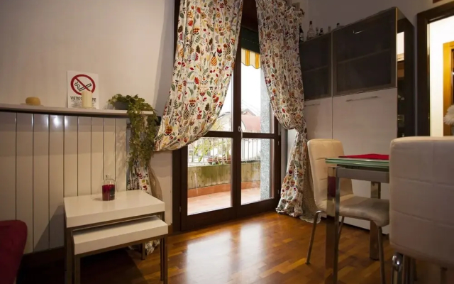 Bnbook - Train Station Loft