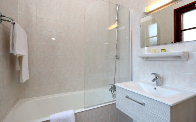 Logis Hôtel La Terrasse Fleurie