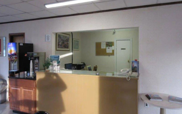 Econo Lodge Lexington Downtown near I-81