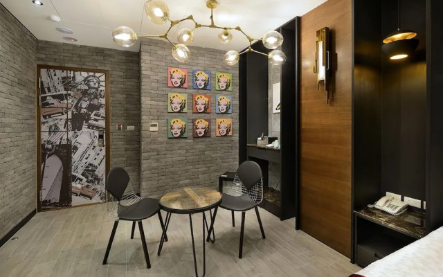 Su's Traveller Abode
