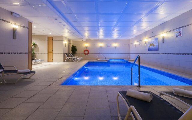 Rooms by Alexandra Hotel