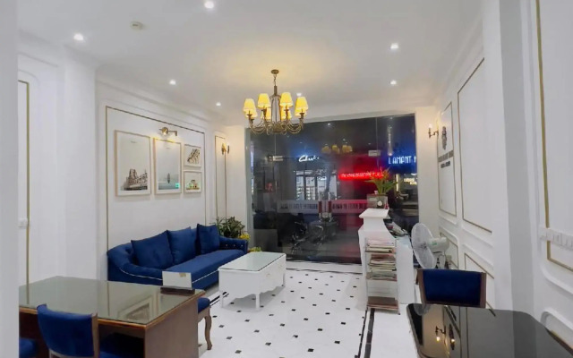 Khách Sạn Queen Of Heart