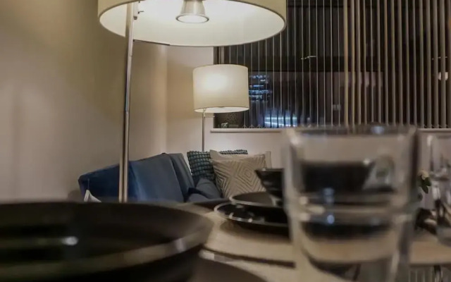 City Centre Chic Apartment With 2 Bedrooms