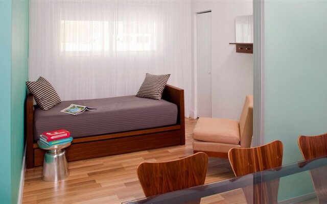 1818 Meridian House Apartments and Suites by Eskape Collection