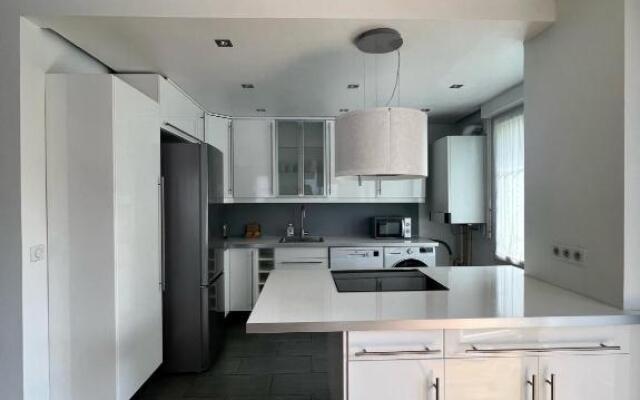 100m2 // Ideal Family/Friends // 5min Disney/Val Deurope