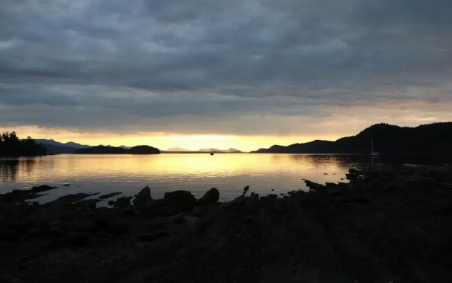 Galiano Oceanfront Inn & Spa