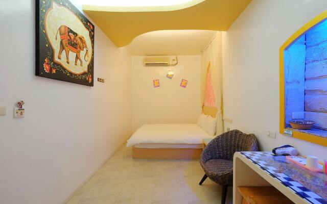 Summer Inn