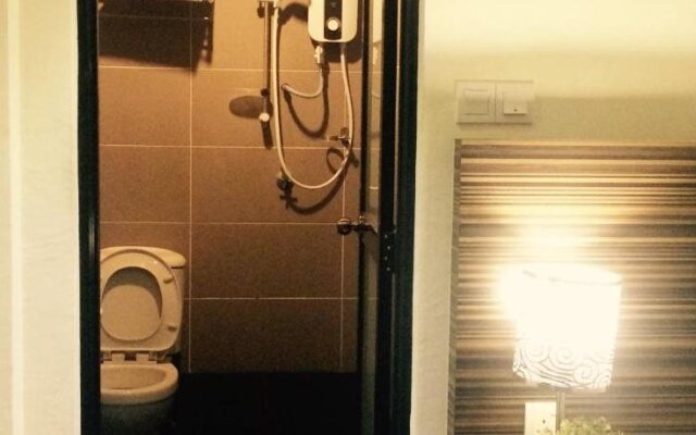 Avenue Hotel Seksyen 16