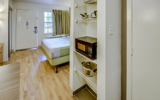 Studio 6 Houston, TX - Hobby South