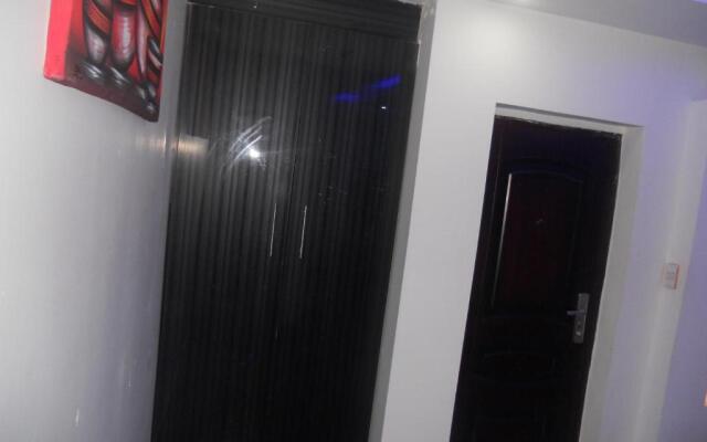 Gold Crown international Hotel