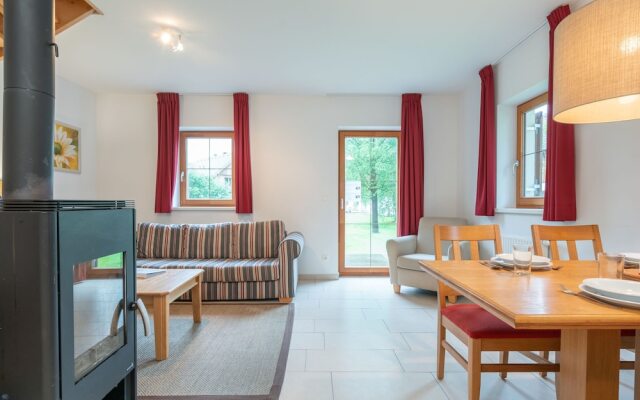 Cozy Apartment in Obertraun With Pool