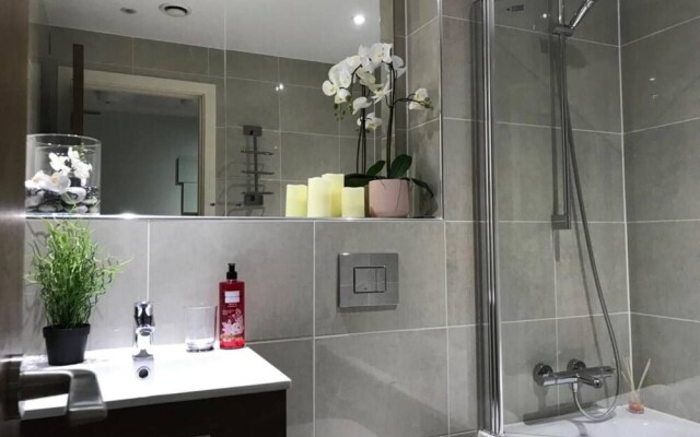 Luxury 9ine Stunning Broad Street Apartment