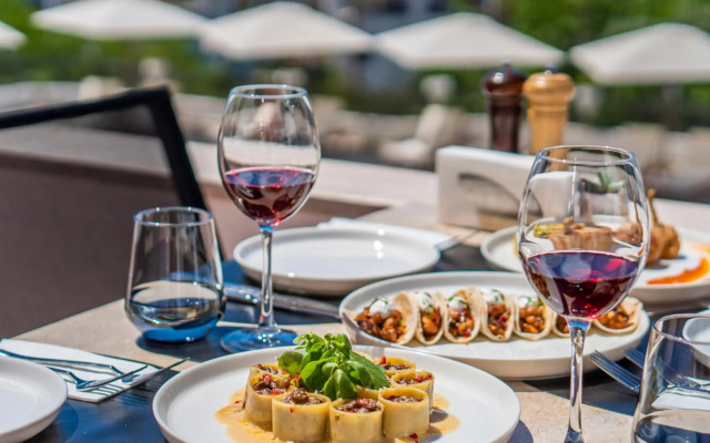 Elementa Boutique Hotel