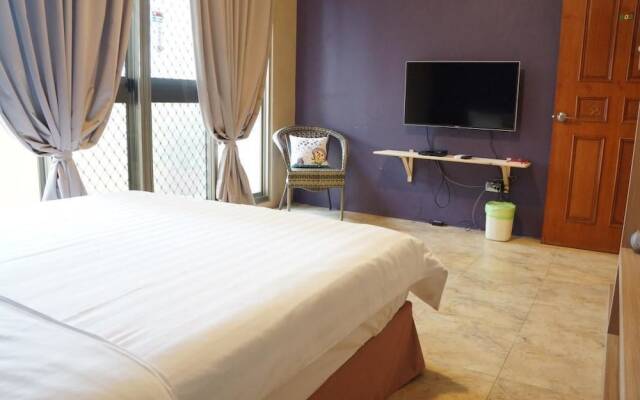 Green Bottle Guest House
