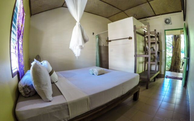 Adang Sea Divers & Eco Lodge Koh Lipe
