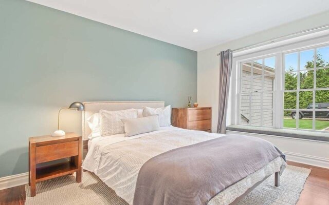 Modern Hamptons Villa