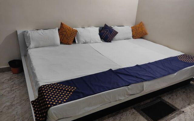 Goroomgo Hotel SONI Madhya Pradesh