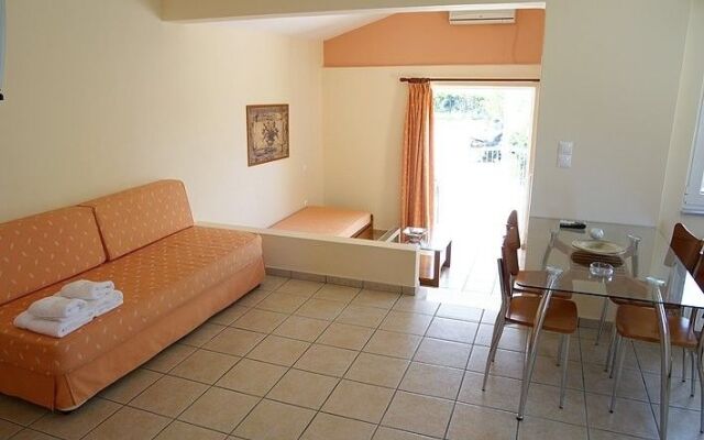 Nirrides Apts Sutdios