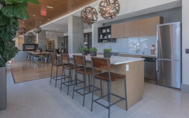 Global Luxury Suites at Seaport