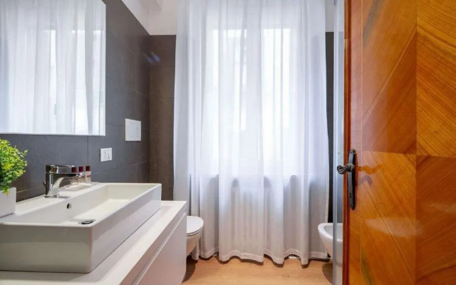 San Marco Boutique Canal View