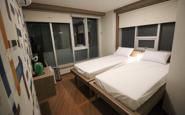 Hostel the style in Hongdae