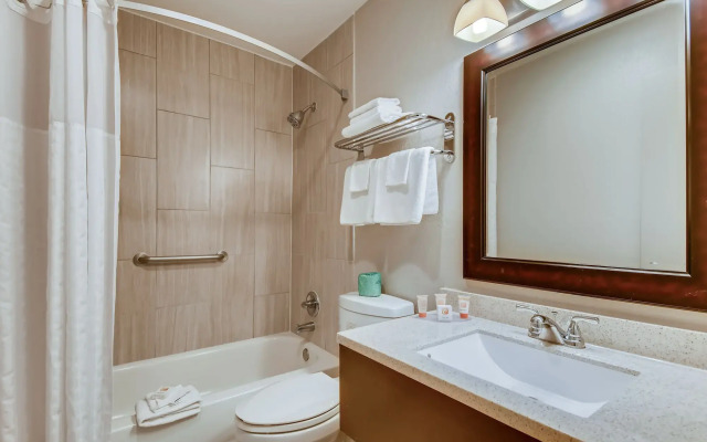 Orangewood Inn & Suites Midtown