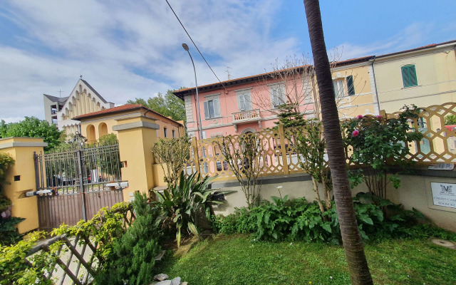 Villa Liberty il Lauro Bed and Breakfast