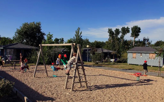 Terres de France - Hameaux des Marines