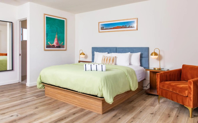 The Skylark a Palm Springs Hotel