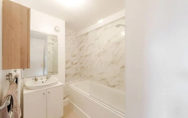 Spacious Two Double Bedroom Flat