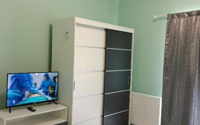 Apartament încântător cu terasa și cada cu jeturi!