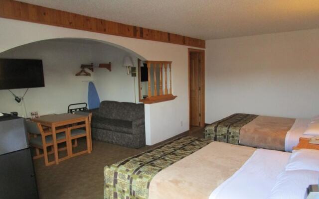 North Country Inn & Suites