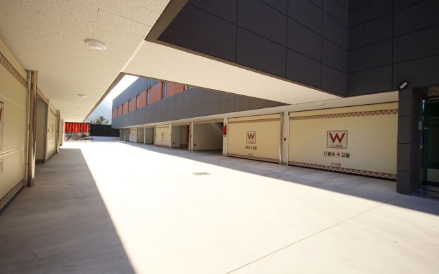 Chilgok Palgongsan W Drive-in