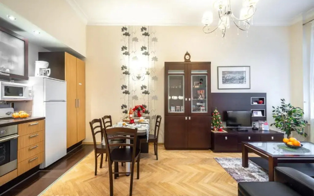 Classic House Hotel