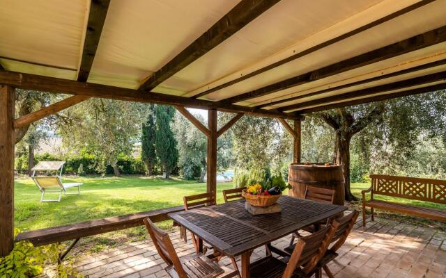 Amazing villa in Osimo with private garden