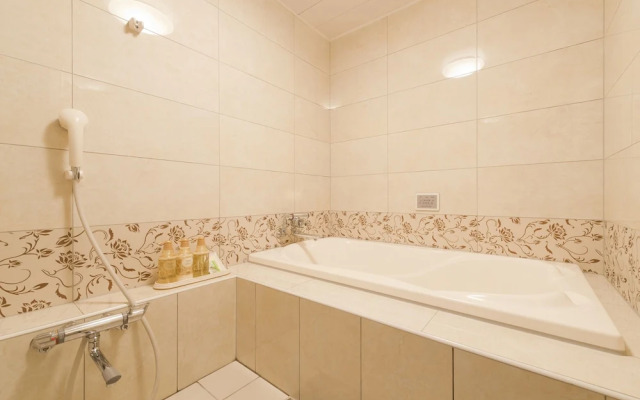 HOTEL IRIS - Adult Only